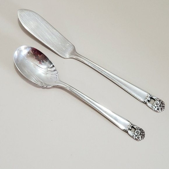 2pc Rogers Bros ETERNALLY YOURS Serving Utensils Sugar Spoon Butter Cheese Knife - Picture 1 of 8